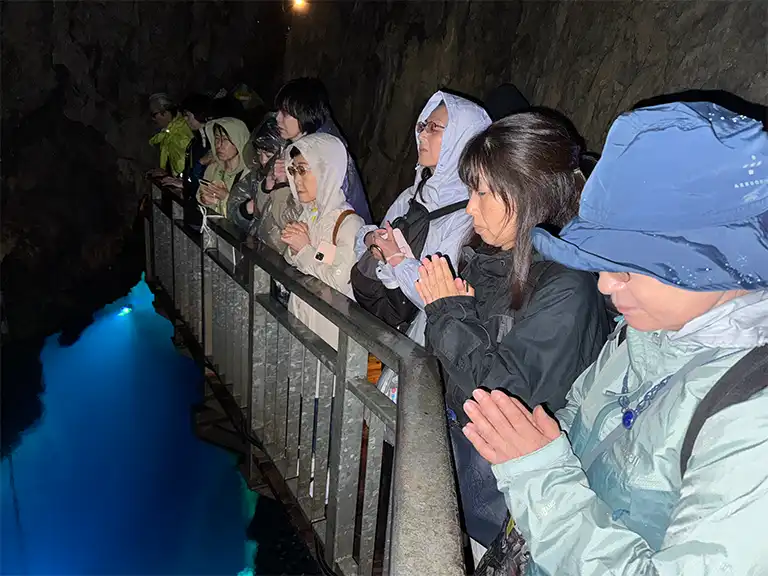 縄文の波動、神秘の龍泉洞(岩手県)